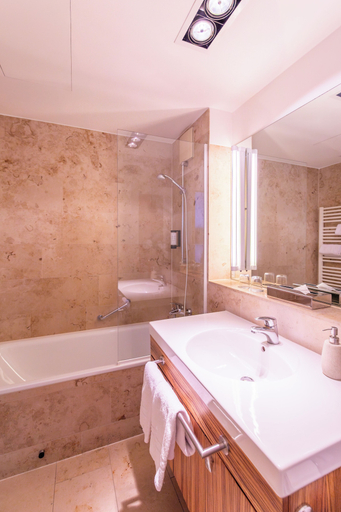 Bathroom 4, Hotel Regensburg Herzogshof am Dom, Regensburg