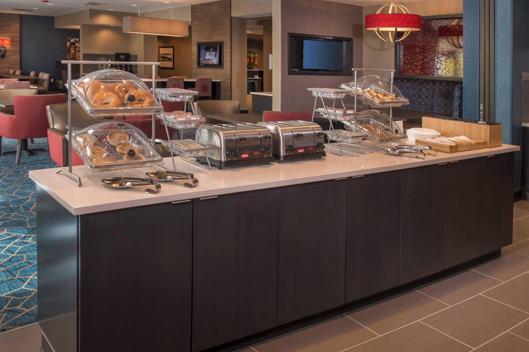 Food & Drinks 5, Fairfield Inn & Suites by Marriott Altoona, Blair