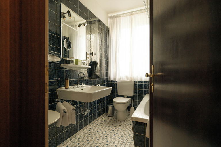 Bedroom 3, Romantik Hotel Das Lindner, Rosenheim