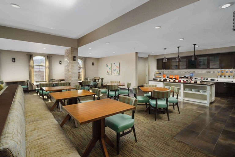Food & Drinks 5, Homewood Suites by Hilton Providence/Warwick, Kent