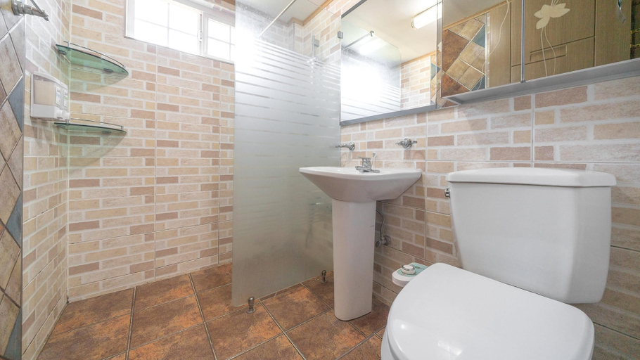 Bathroom 4, Yeosu Noeul Walk Pet Pension, Yeosu