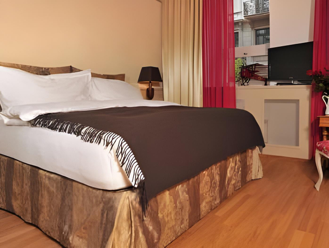 Bedroom 12