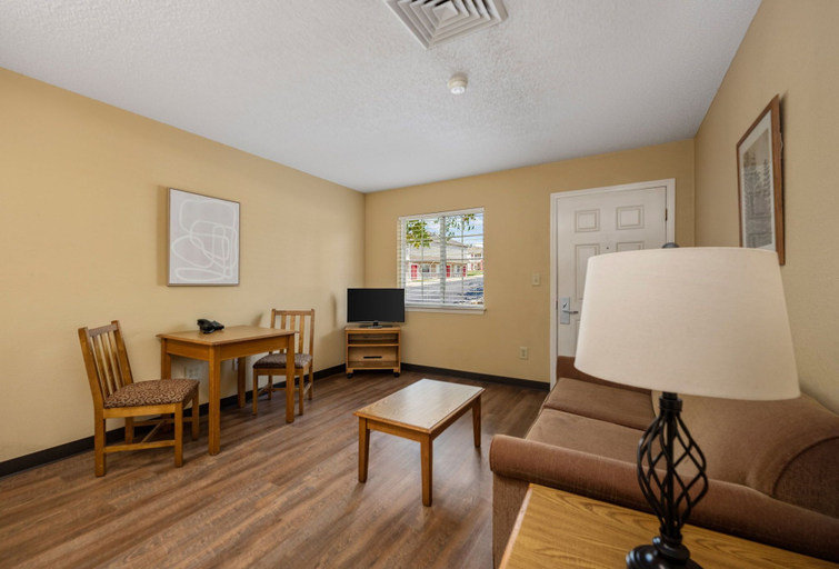 Others 5, Affordable Suites Wilson, Wilson