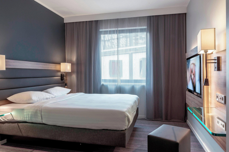 Bedroom 4, MOXY London Stratford, London