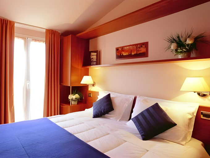 Bedroom 11