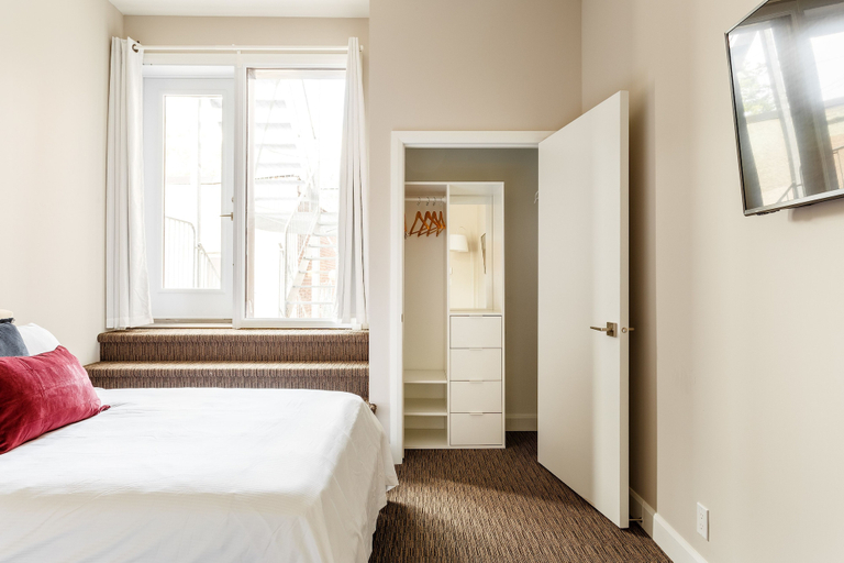 Bedroom 13
