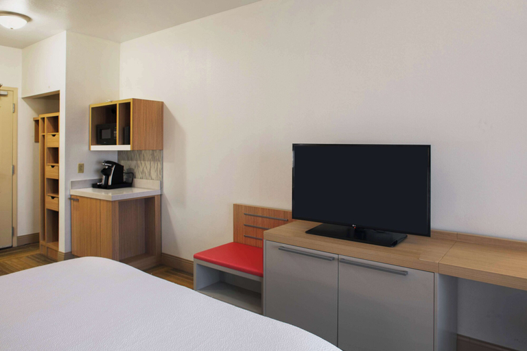 Bedroom 3, Hilton Garden Inn Jonesboro, Craighead