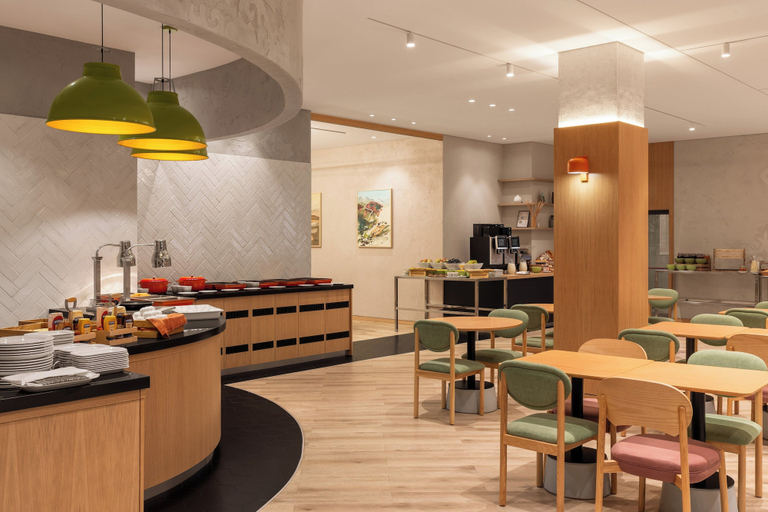 Food & Drinks 5, Holiday Inn ALMATY by IHG, Almaty