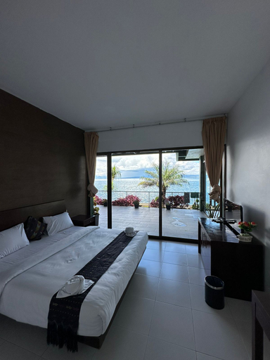 Bedroom 13