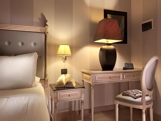 Bedroom 9