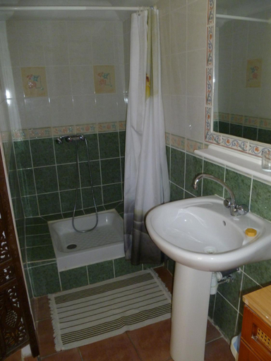Bathroom 3, Gite de Venascle, Alpes-de-Haute-Provence