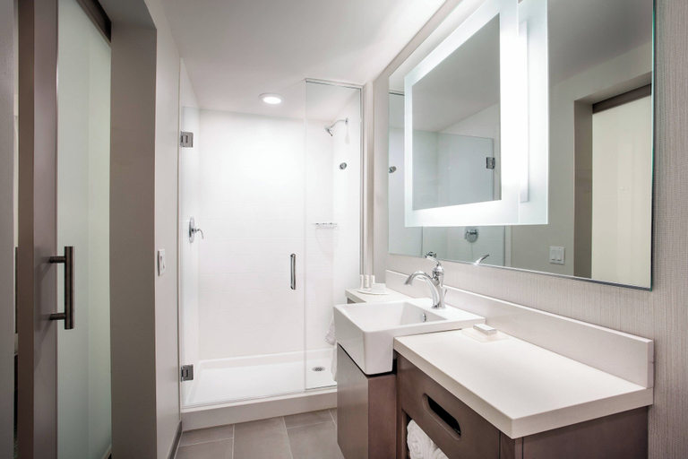 Bathroom 4, Springhill Suites San Diego Downtown/Bayfront, San Diego