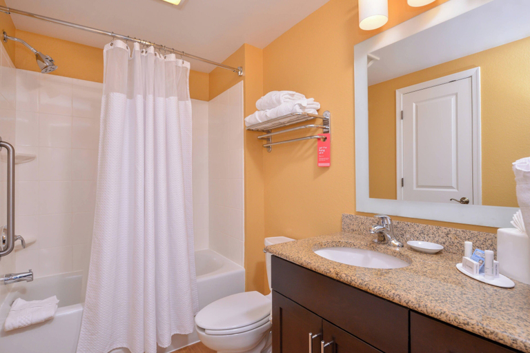 Bathroom, Towneplace Suites by Marriott Arundel Mills, Anne Arundel