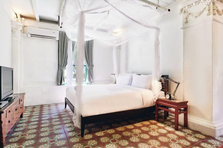 Bedroom 8