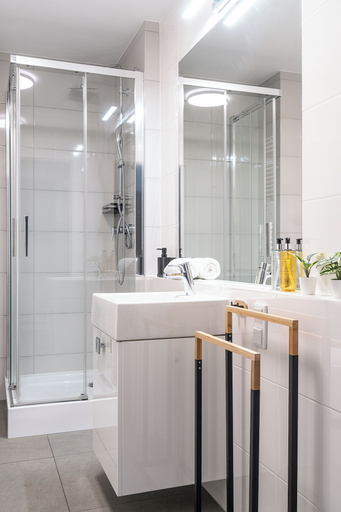 Bathroom 3, RentPlanet - Atal City Square, Środa Śląska