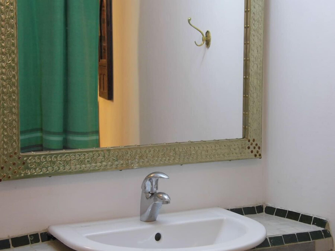 Bathroom 5, Riad Marco Andaluz, Rabat