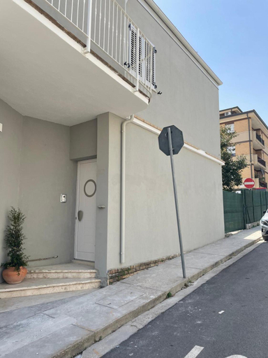 Others 3, Guest House Da Roby, Fermo