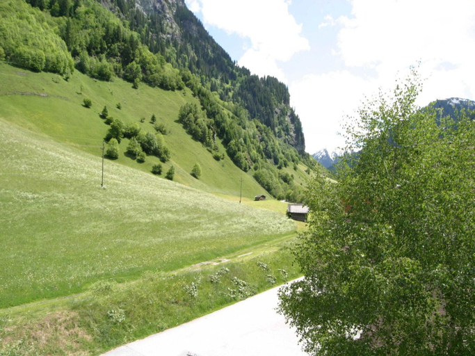 Others 4, Bright Holiday Home in Huttschlag near Mountains Ski Slopes, Sankt Johann im Pongau