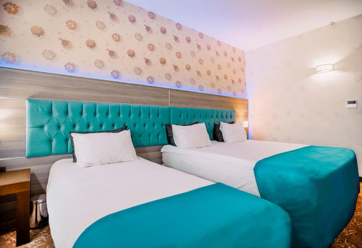 Bedroom 4, Highway Otel, Merkez