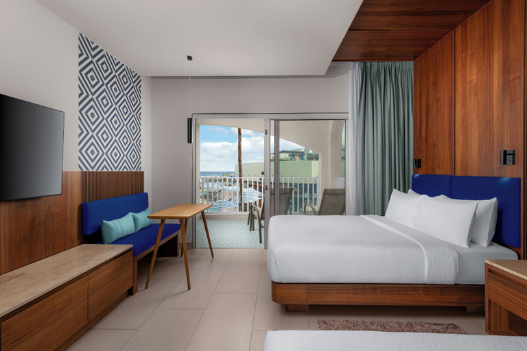 Bedroom 3, Hilton Cancun Mar Caribe All-Inclusive Resort, Benito Juárez