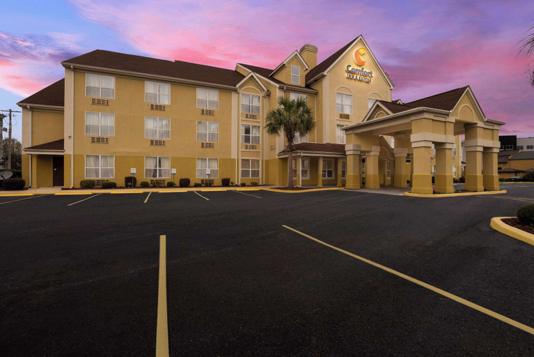 Exterior & Views 2, Comfort Inn & Suites Santee, Orangeburg