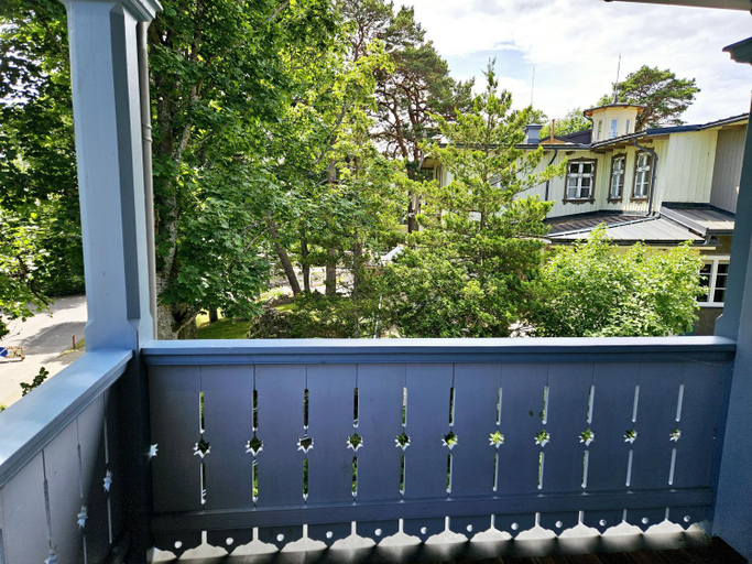 Others 3, Villa Loebel 1881, Neringos