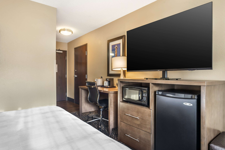 Bedroom 3, Best Western Columbia River Waterfront Hotel Astoria, Clatsop