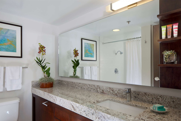 Bathroom 4, Ilikai Hotel & Luxury Suites, Honolulu