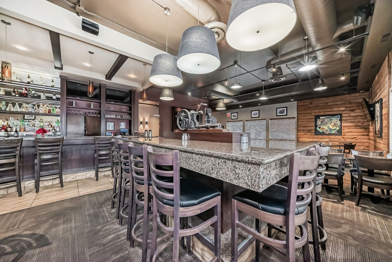Food & Drinks 5, Stony Plain Inn and Suites, Division No. 11