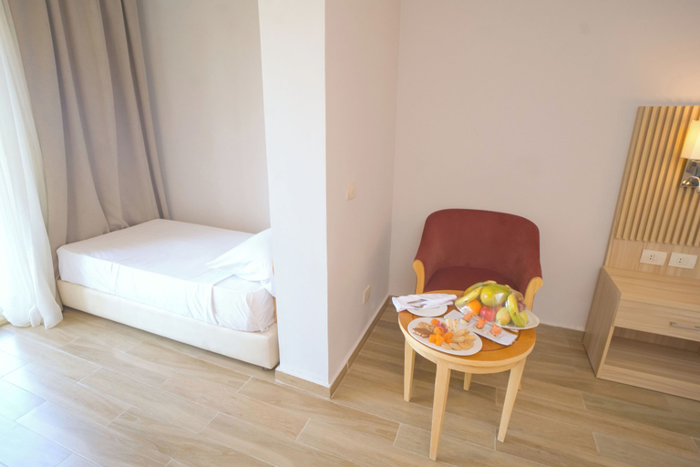Bedroom 3, Stella Beach Resort Makadi Bay-24 HRS All Inclusive, Safaja