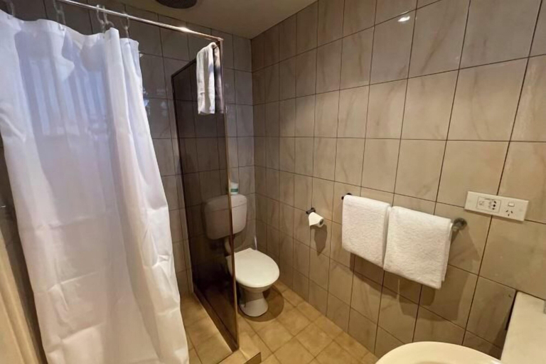 Bathroom 19