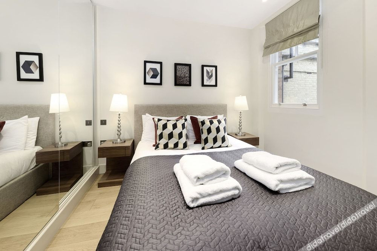 Bedroom 3, Fitzrovia by CAPITAL, London