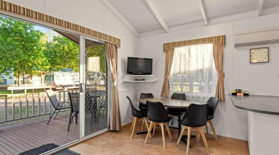 Dining Room 4