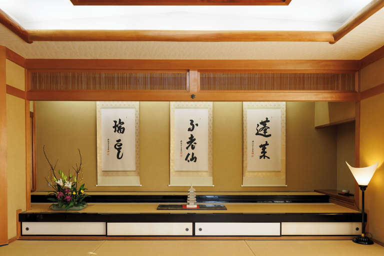 Public Area, Shikitei, Nara