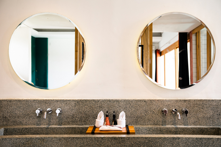 Bathroom 19