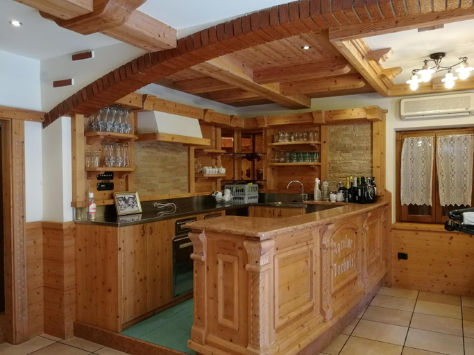 Others 3, Locanda Castil, Trento