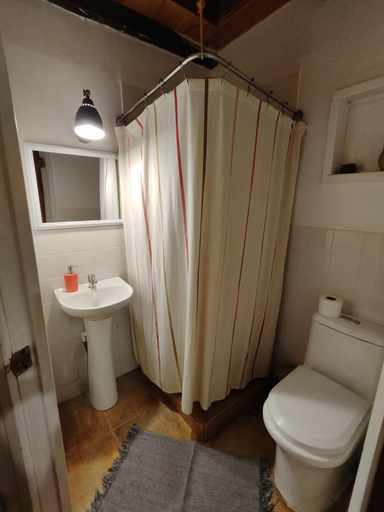 Bathroom, Hostal Lackuntur, El Loa
