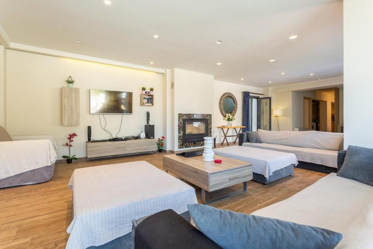 Bedroom 2, Villa Eleanna, Ionian Islands