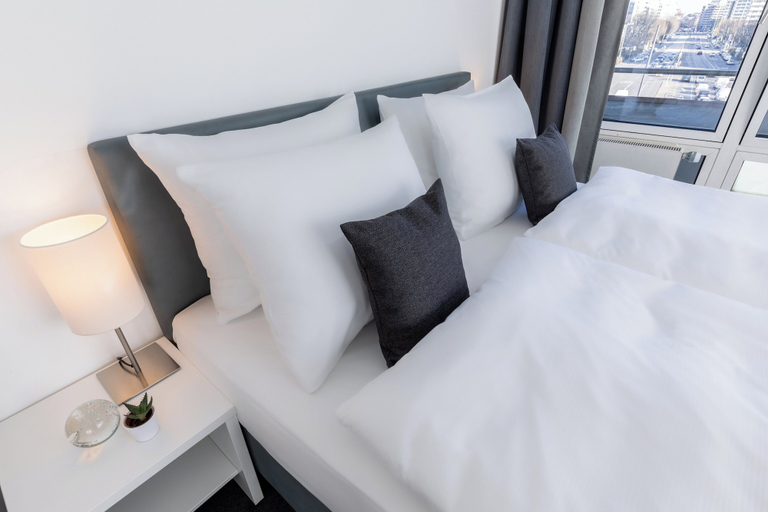 Bedroom 2, Garner Hotel BERLIN - GENDARMENMARKT by IHG, Berlin