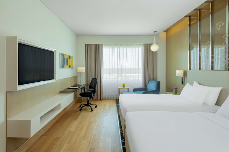 Bedroom 3, Radisson Gurugram Udyog Vihar, West