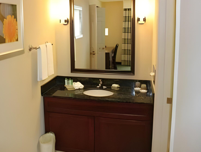 Bathroom 9