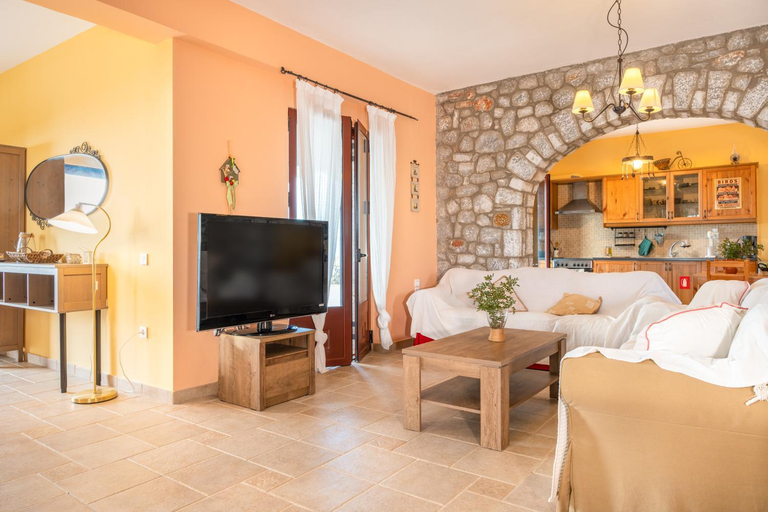 Facilities 3, Afrodite's house, Peloponnese