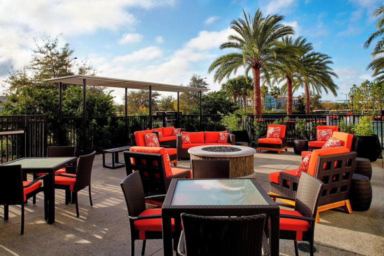 Food & Drinks 5, Courtyard Orlando Lake Nona, Orange