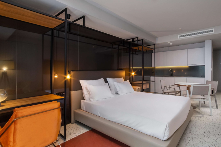 NEXT - Savoy Signature, Funchal