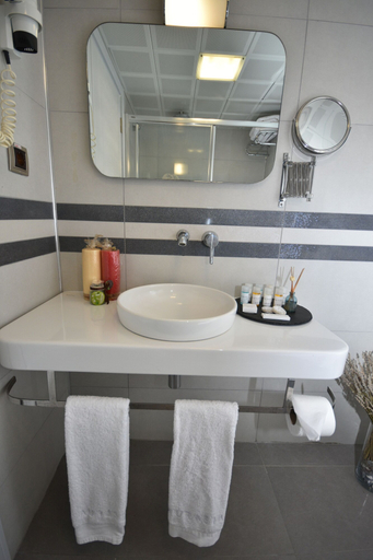 Bathroom 4, Aurasia Beach Hotel, Marmaris