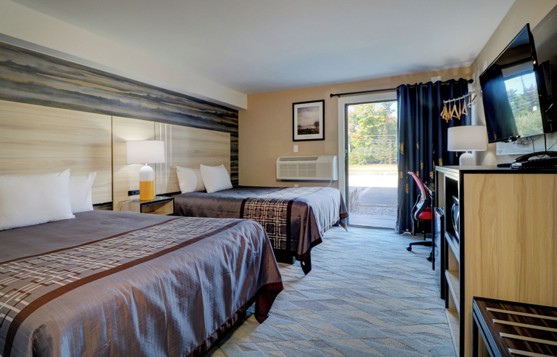 Bedroom 3, Yankee Clipper Inn, SureStay Collection by Best Western, Carroll
