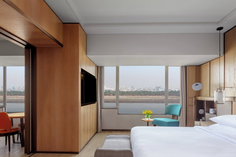 Bedroom 3, Surat Marriott Hotel, Surat