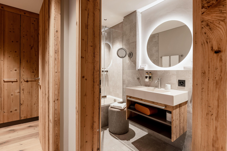 Bathroom 5, Postresidenz am See, Plessur