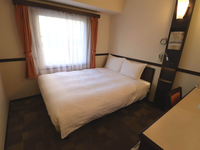 Bedroom 12