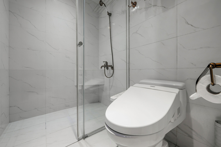 Bathroom 5, Dream Mansion Hotel, Taichung